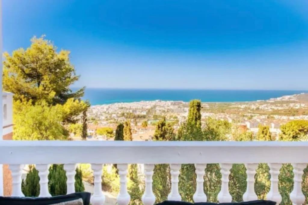Precioso Apartamento Mandarinos Con Vistas Al Mar Nerja Kültér fotó