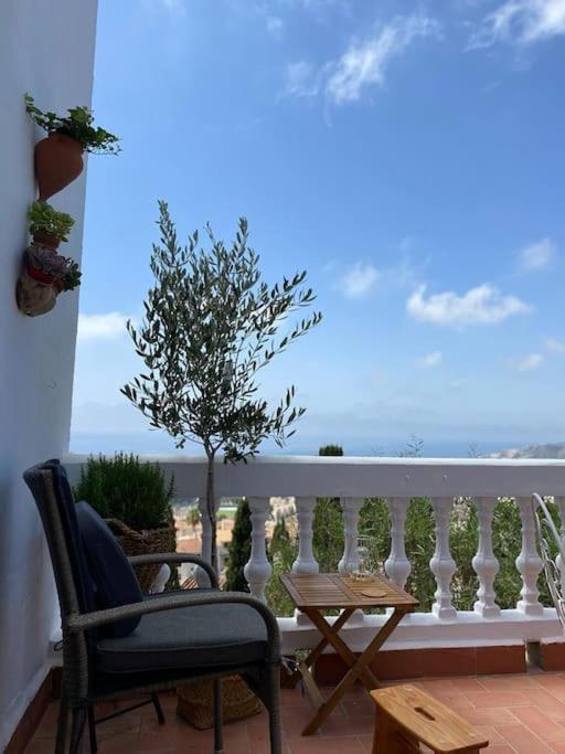 Precioso Apartamento Mandarinos Con Vistas Al Mar Nerja Kültér fotó