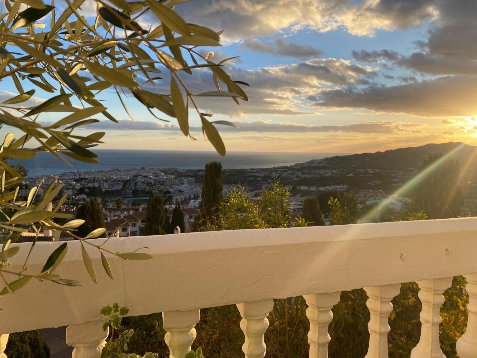 Precioso Apartamento Mandarinos Con Vistas Al Mar Nerja Kültér fotó