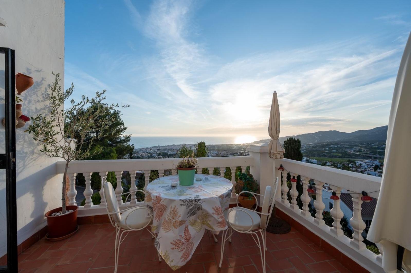 Precioso Apartamento Mandarinos Con Vistas Al Mar Nerja Kültér fotó